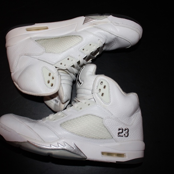 Jordan 5 Retro Metallic White (2015) 136027-130 - Picture 5 of 7